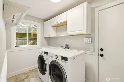 920 225th Court NE Sammamish WA 98074