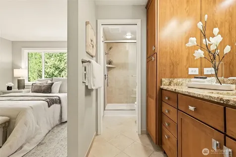 920 225th Court NE Sammamish WA 98074