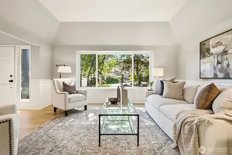 920 225th Court NE Sammamish WA 98074