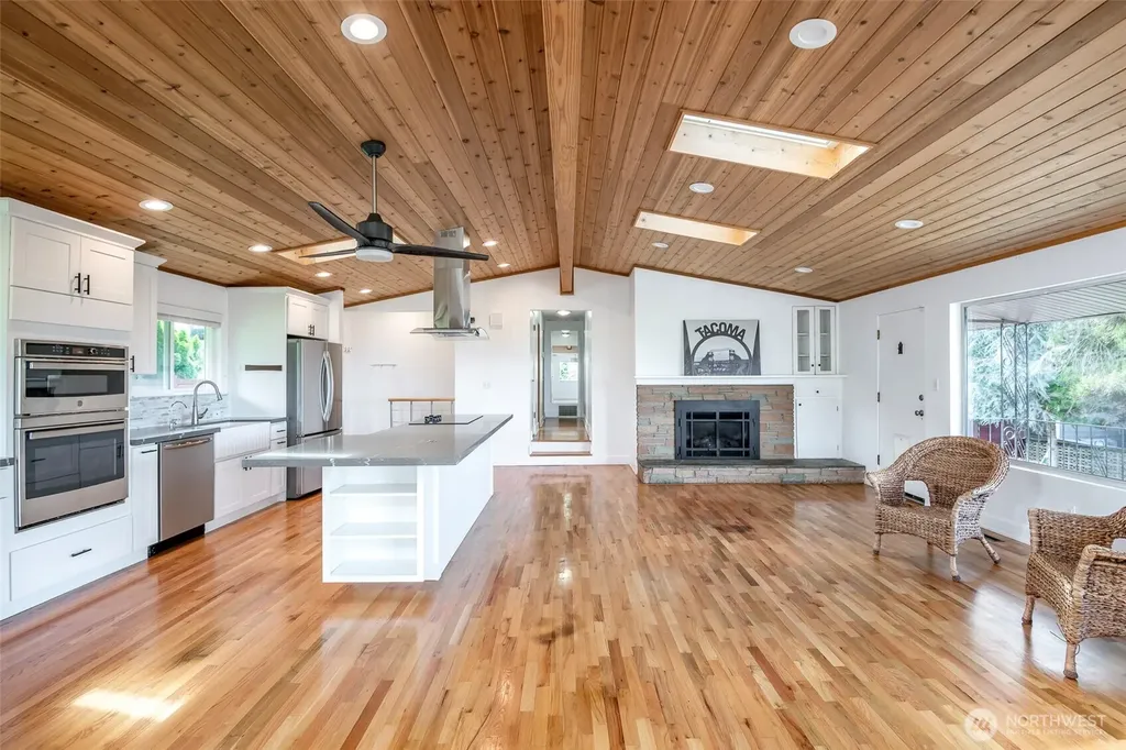 3613 N 30th Street Tacoma WA 98407