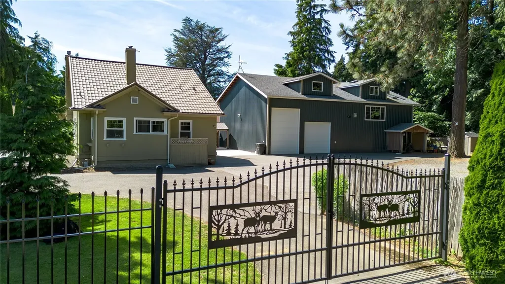 1082 W Smith Road Bellingham WA 98226