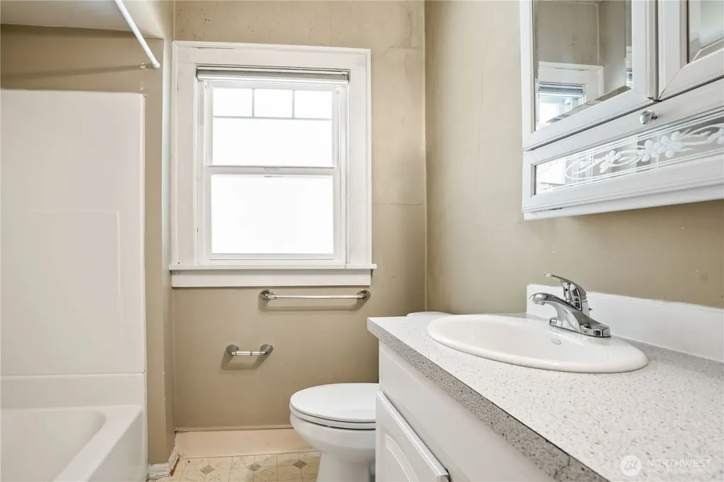 1082 W Smith Road Bellingham WA 98226
