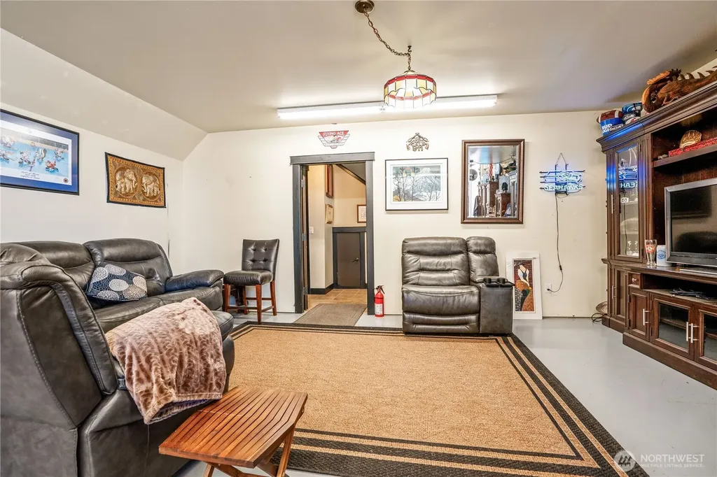 1082 W Smith Road Bellingham WA 98226