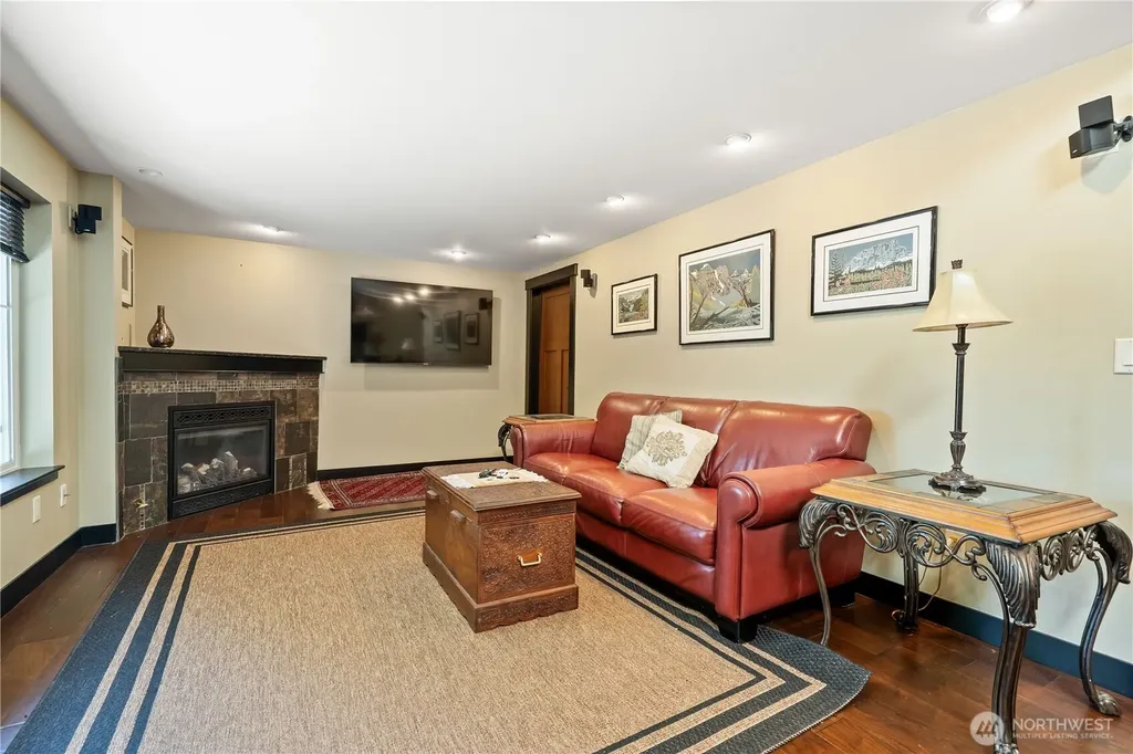 1082 W Smith Road Bellingham WA 98226