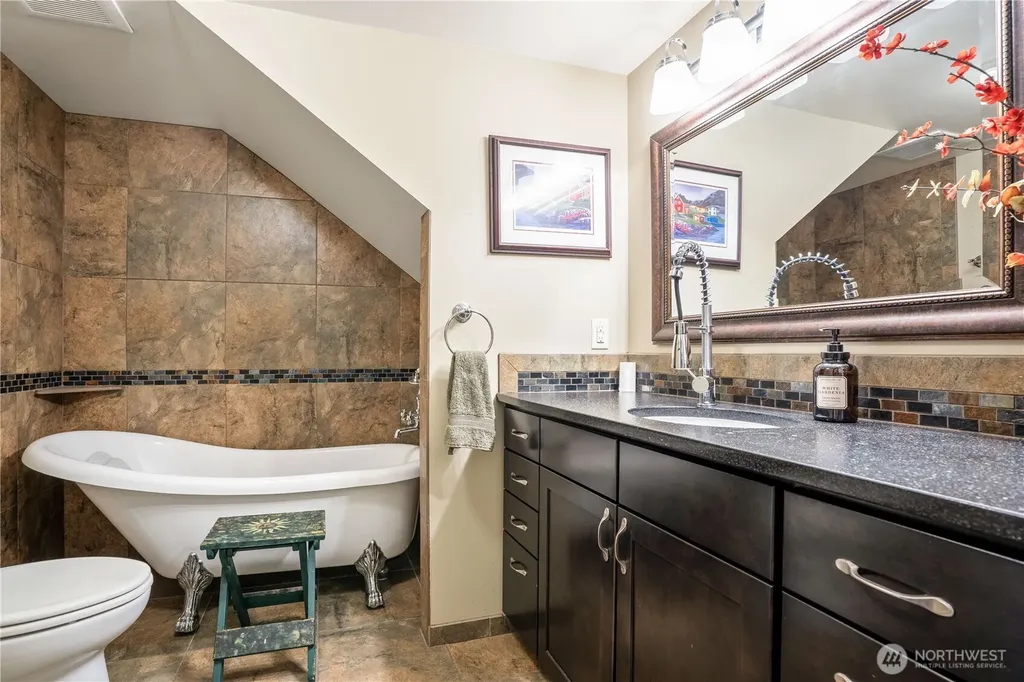 1082 W Smith Road Bellingham WA 98226
