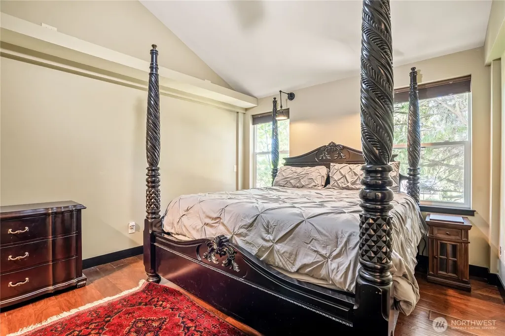 1082 W Smith Road Bellingham WA 98226