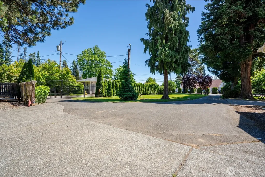1082 W Smith Road Bellingham WA 98226