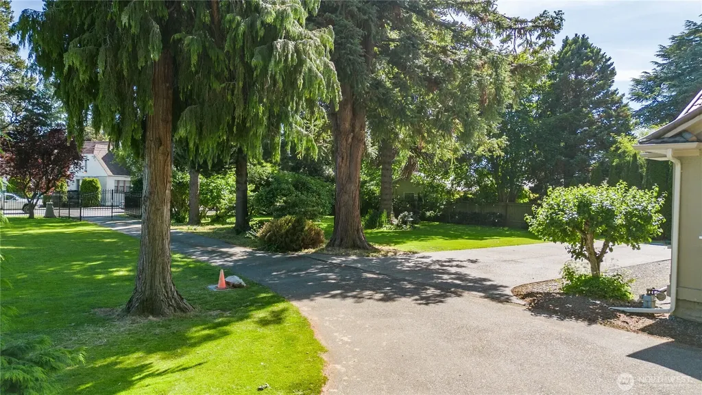 1082 W Smith Road Bellingham WA 98226