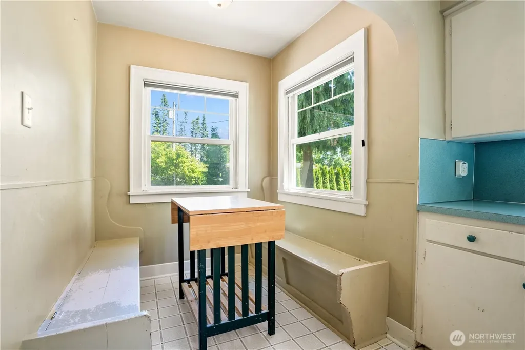 1082 W Smith Road Bellingham WA 98226