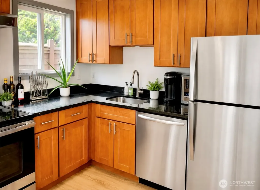 6746 24th Avenue NW Seattle WA 98117