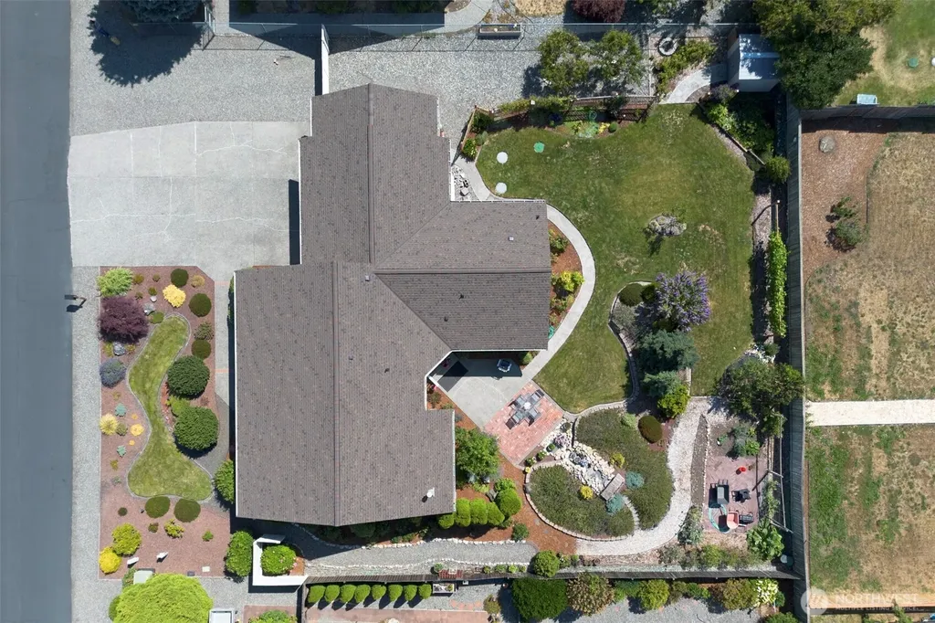40 Cherrywood Place Sequim WA 98382