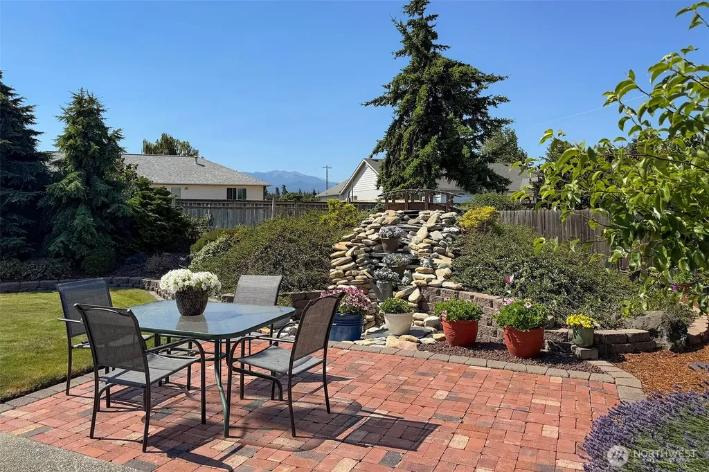 40 Cherrywood Place Sequim WA 98382