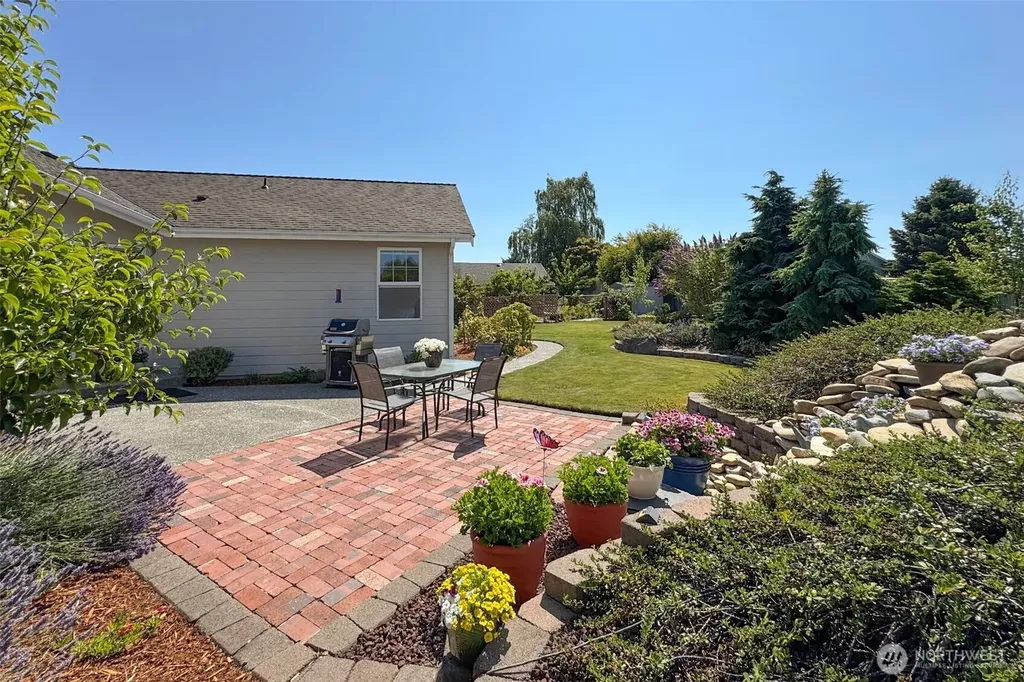 40 Cherrywood Place Sequim WA 98382