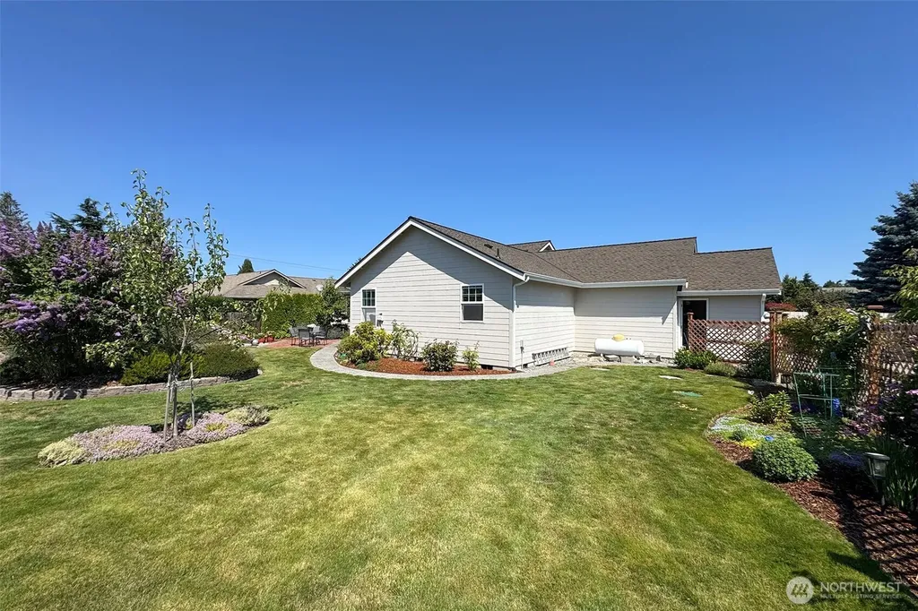40 Cherrywood Place Sequim WA 98382