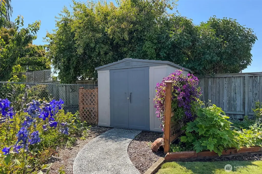40 Cherrywood Place Sequim WA 98382
