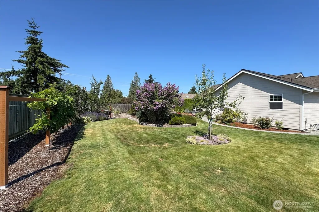 40 Cherrywood Place Sequim WA 98382