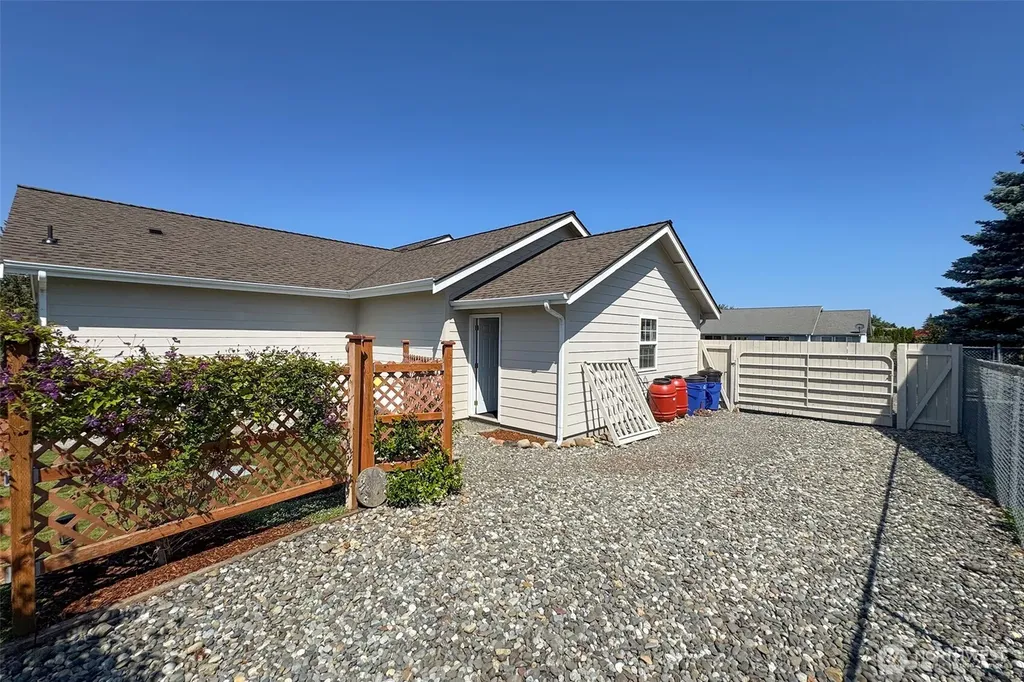40 Cherrywood Place Sequim WA 98382