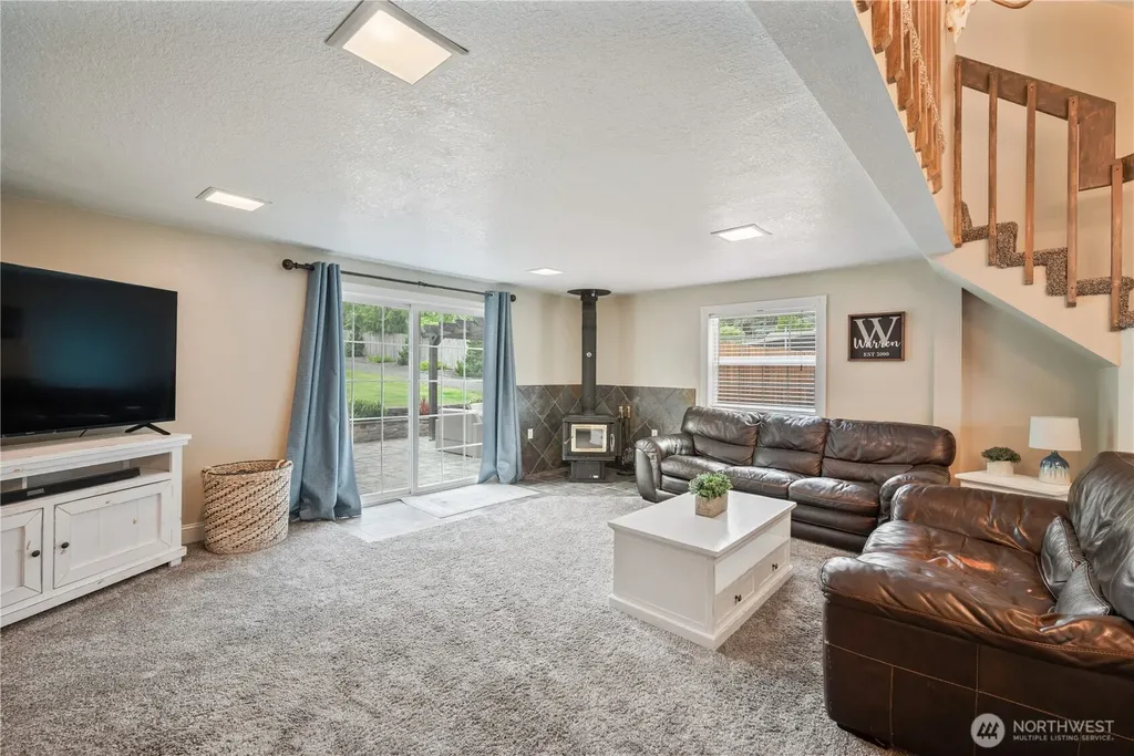 3136 Pacific Way Longview WA 98632