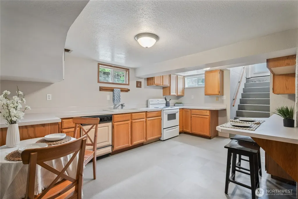 3136 Pacific Way Longview WA 98632