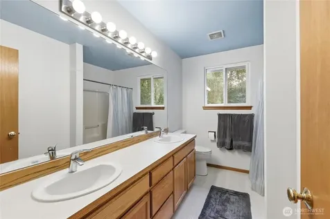 27630 NE Quail Creek Drive Redmond WA 98053
