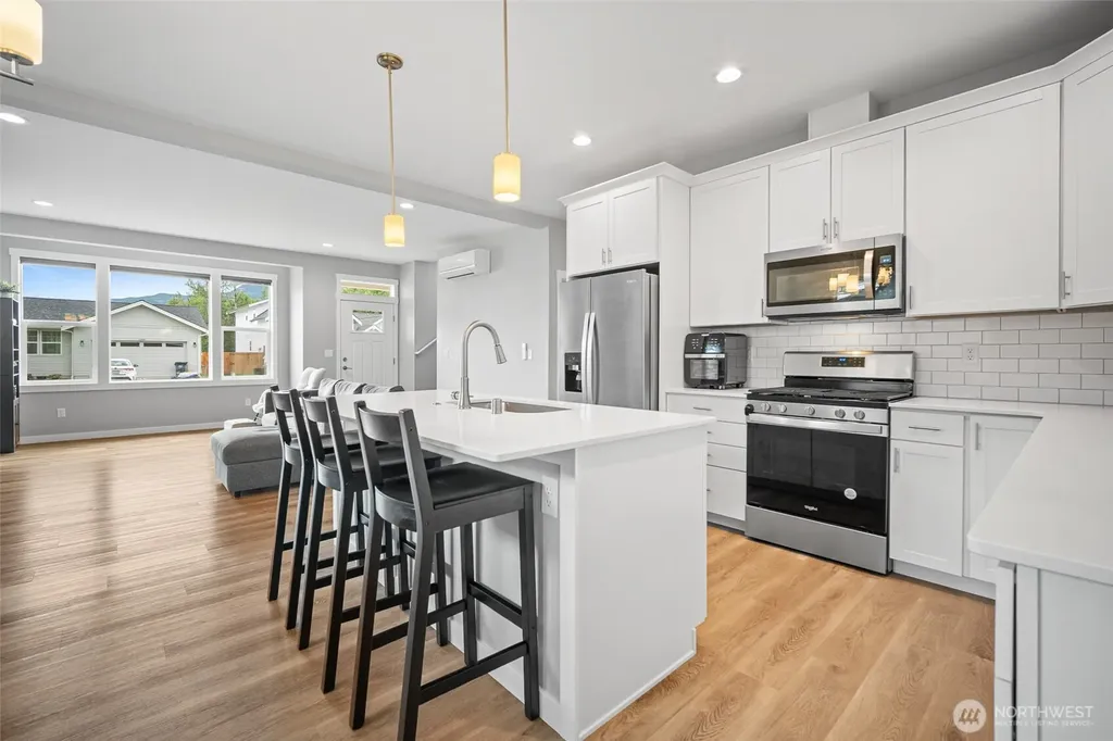 937 Crimson Court Nooksack WA 98276