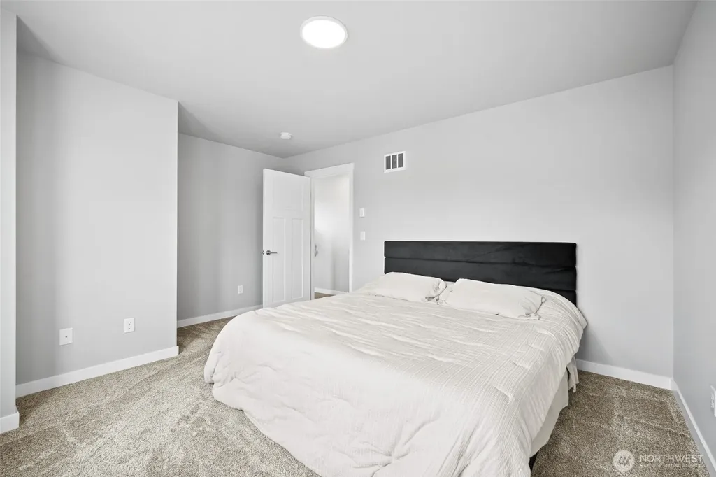 937 Crimson Court Nooksack WA 98276