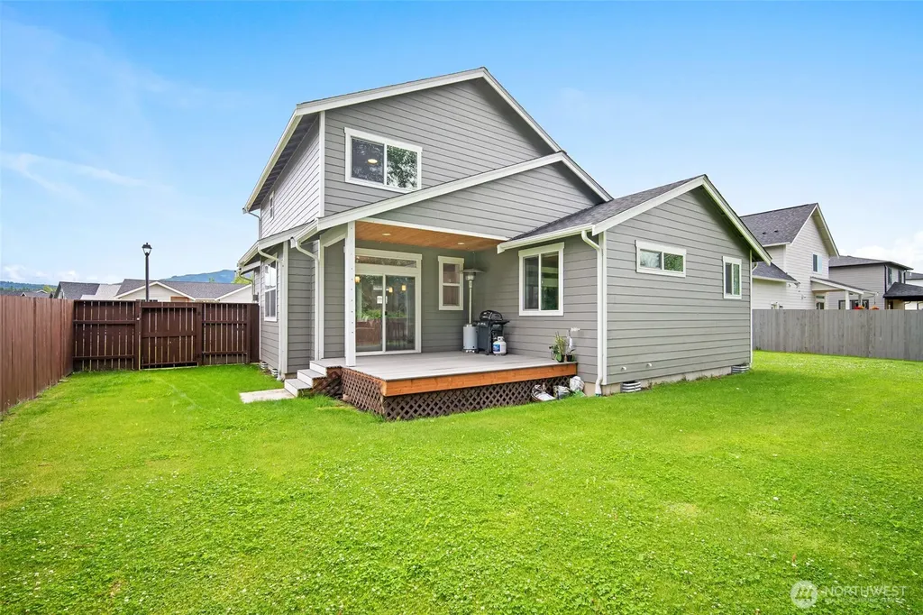 937 Crimson Court Nooksack WA 98276