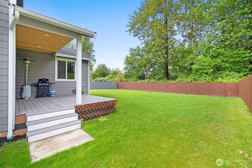 937 Crimson Court Nooksack WA 98276