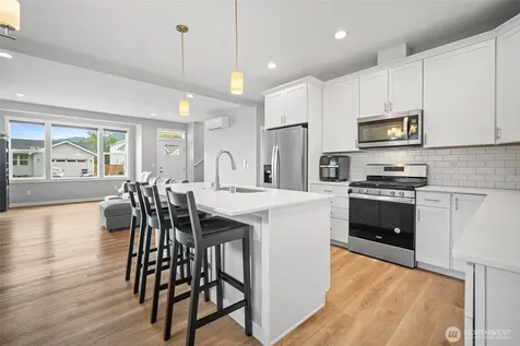 937 Crimson Court Nooksack WA 98276