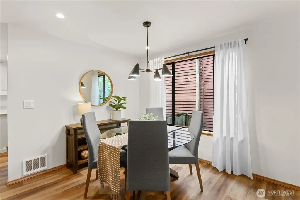 5306 162nd Place SW Edmonds WA 98026