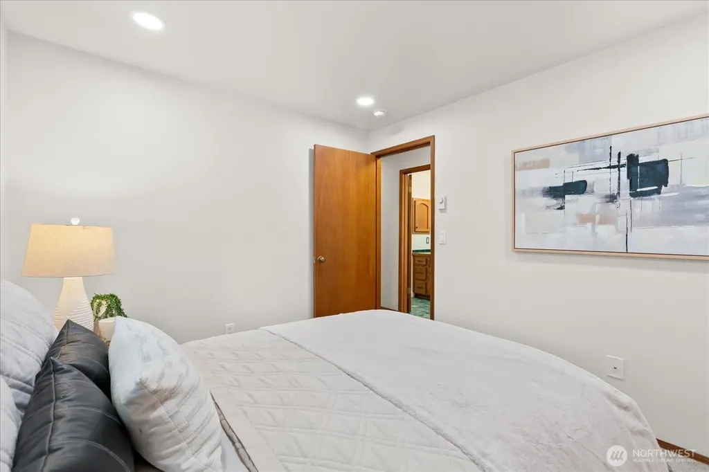 5306 162nd Place SW Edmonds WA 98026