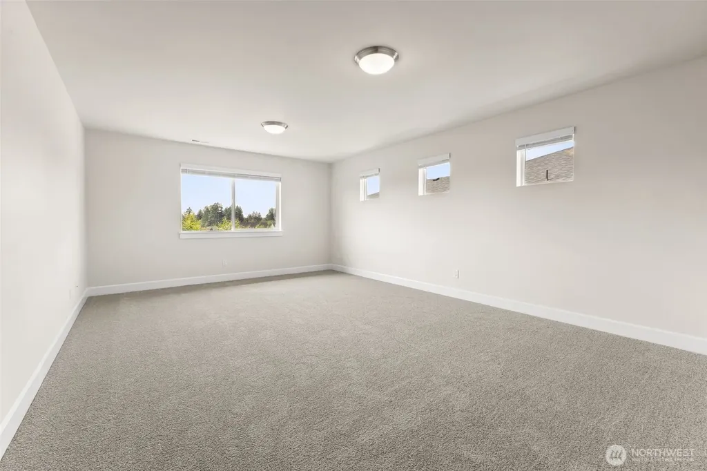 5901 229th Avenue E Buckley WA 98321