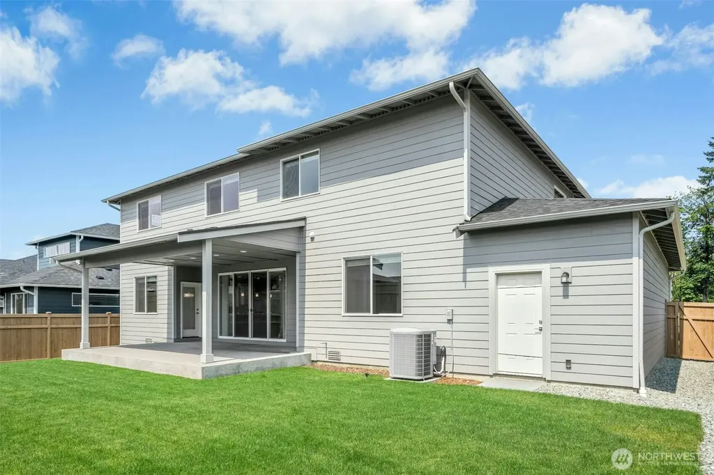 5901 229th Avenue E Buckley WA 98321