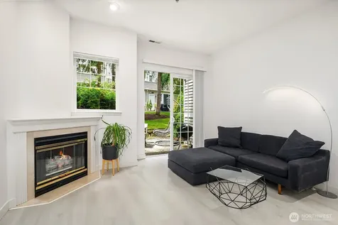 2020 132nd Avenue SE Bellevue WA 98005