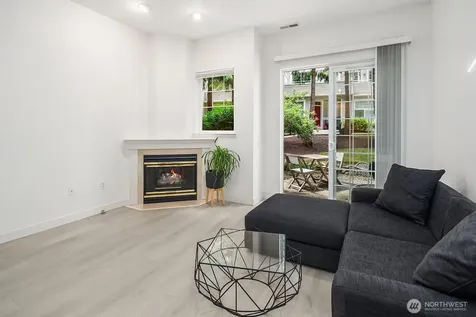 2020 132nd Avenue SE Bellevue WA 98005
