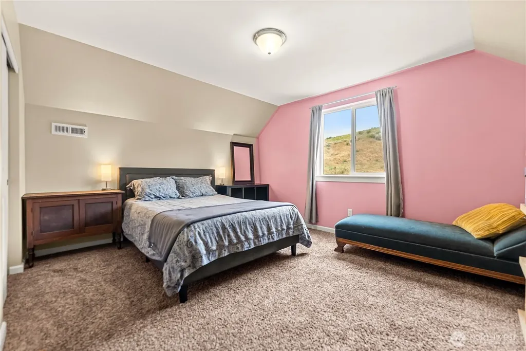 20771 Highway 20 Twisp WA 98856