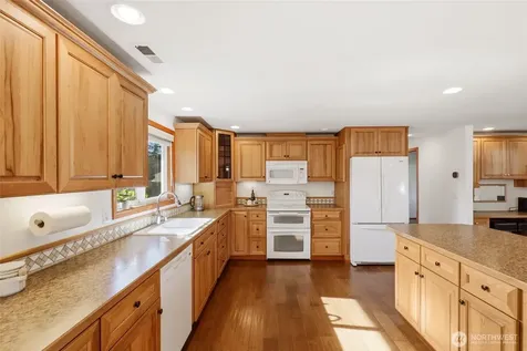 104 Valentine Court Elma WA 98541