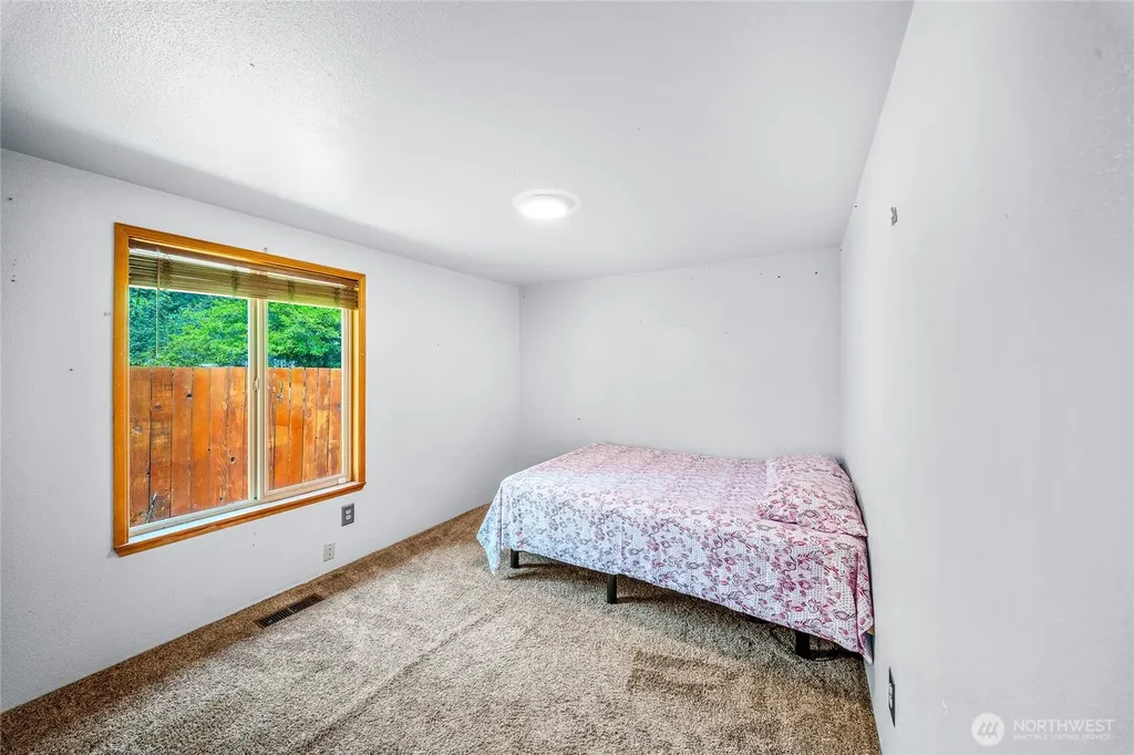 8630 Conifer Court SE Olympia WA 98513