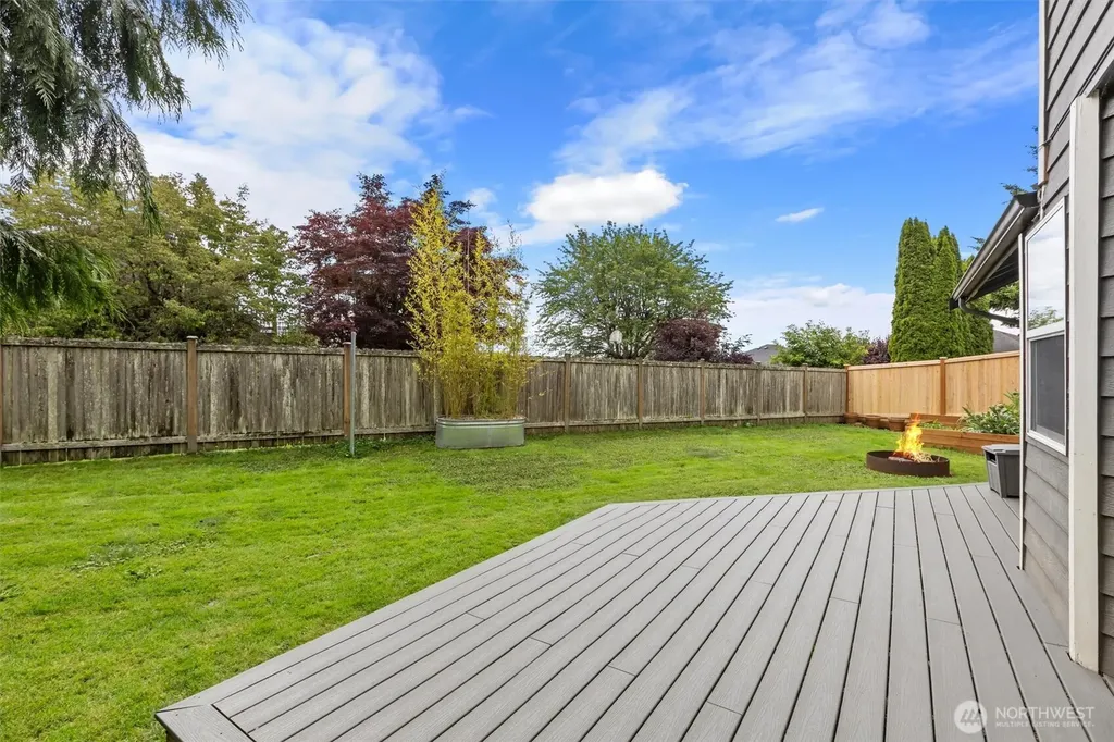 6104 44th Place NE Marysville WA 98270