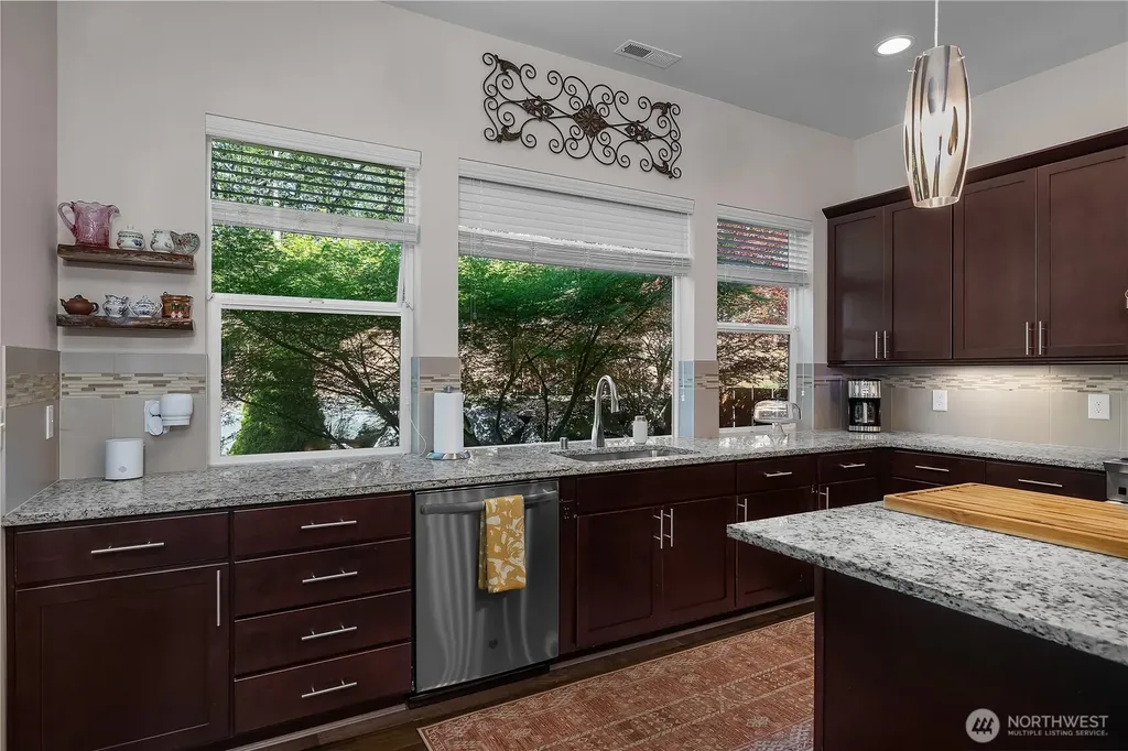3347 Arrowroot Street SE Lacey WA 98513