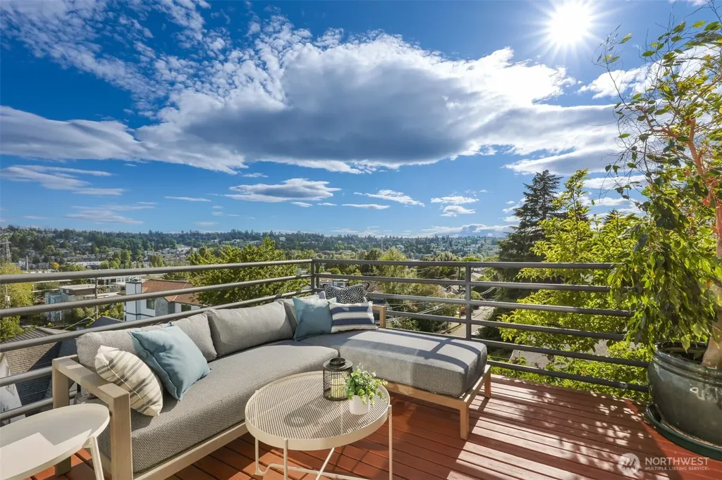 3951 Dayton Avenue N Seattle WA 98103
