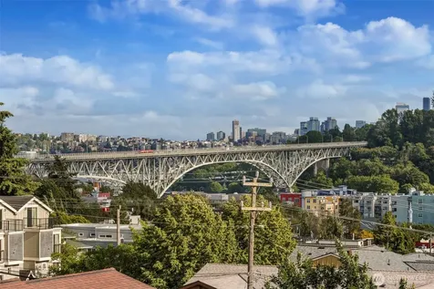 3951 Dayton Avenue N Seattle WA 98103