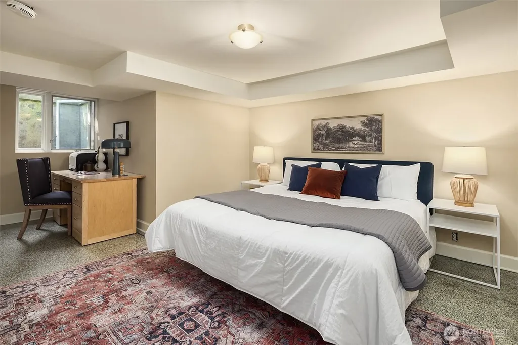5506 NE Penrith Road Seattle WA 98105