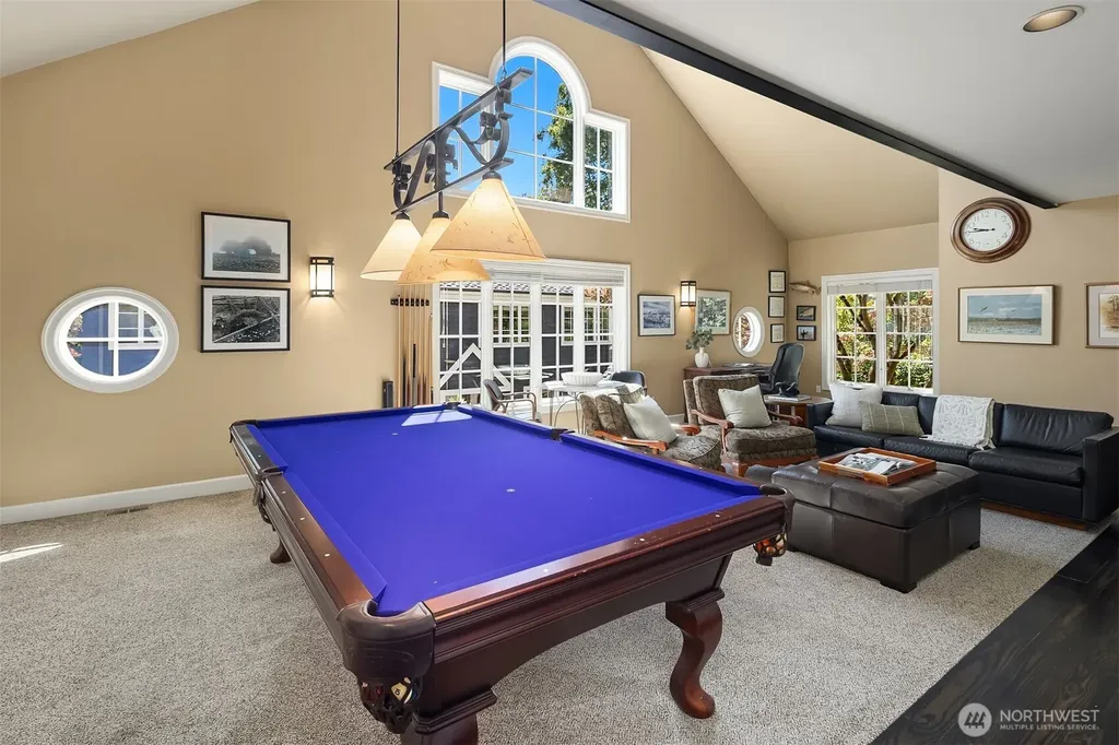 5506 NE Penrith Road Seattle WA 98105