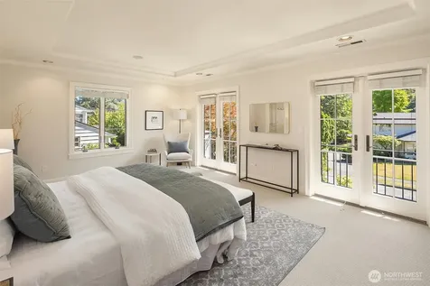 5506 NE Penrith Road Seattle WA 98105