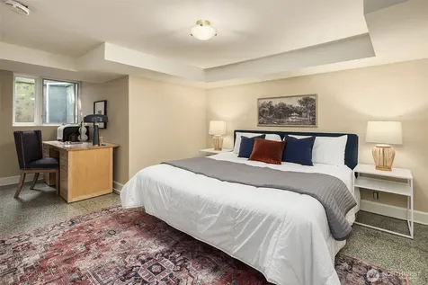 5506 NE Penrith Road Seattle WA 98105