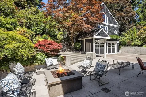 5506 NE Penrith Road Seattle WA 98105