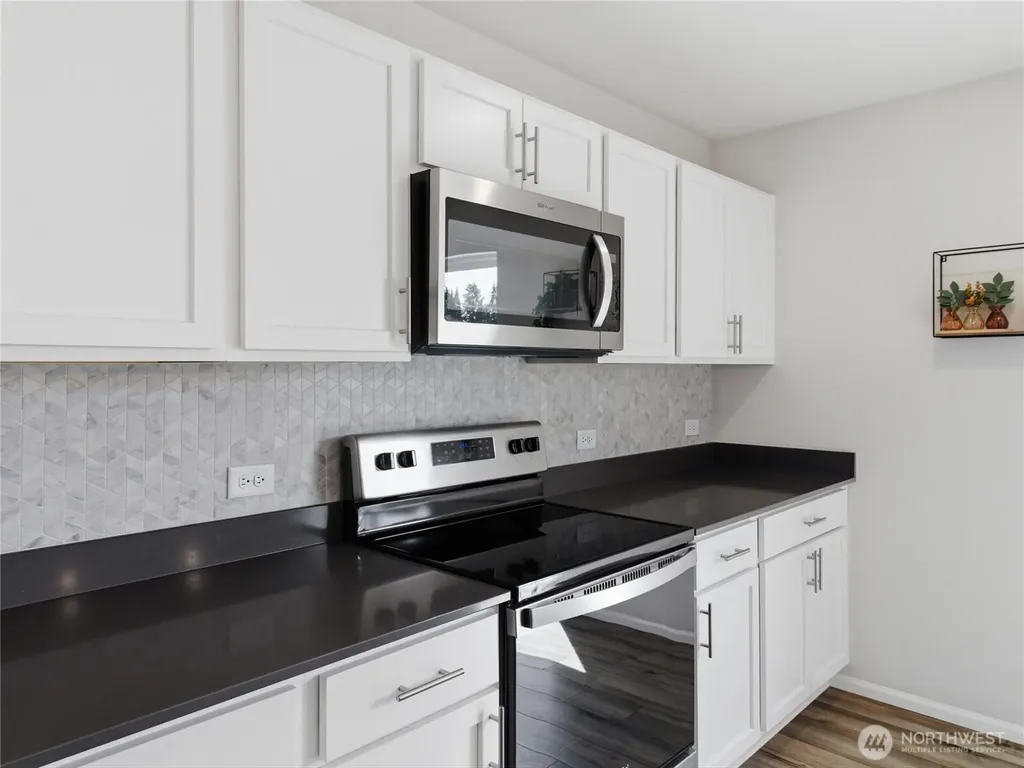 15069 Iverson Loop SE Yelm WA 98597