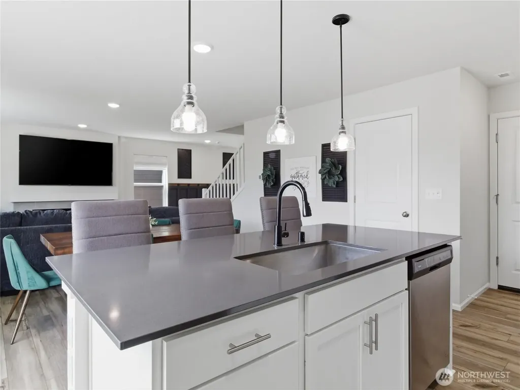 15069 Iverson Loop SE Yelm WA 98597