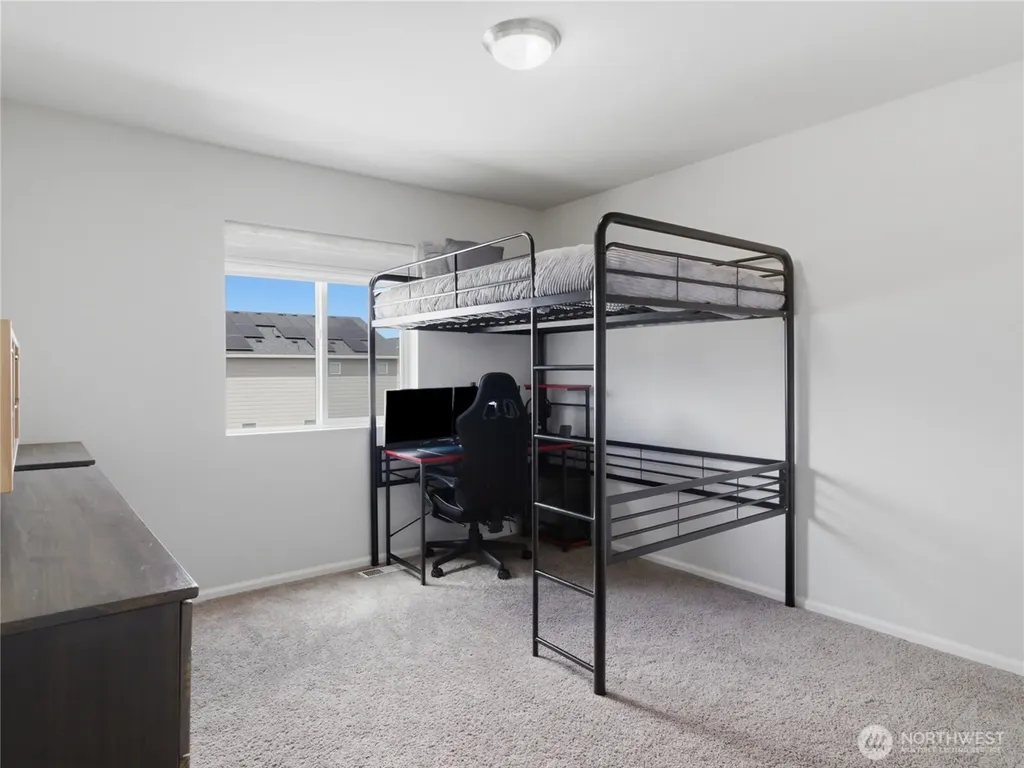 15069 Iverson Loop SE Yelm WA 98597